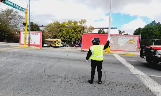 Atienden petición de alumnos de la Escuela Preparatoria Altavista