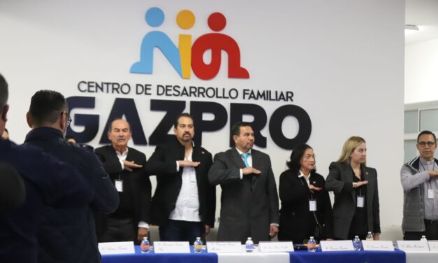 Asiste alcalde a reinauguración del Centro de Desarrollo Familiar Gazpro