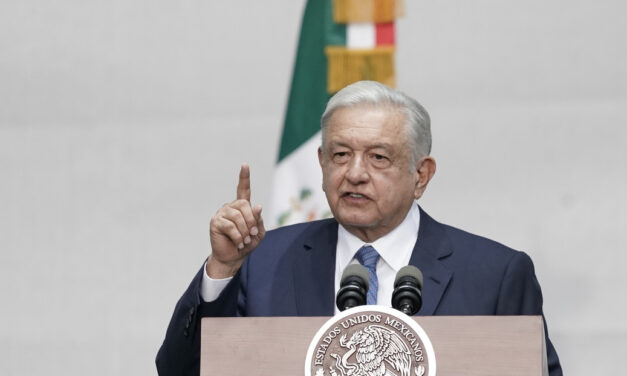 AMLO celebra liberación de mexicana secuestrada por Hamás