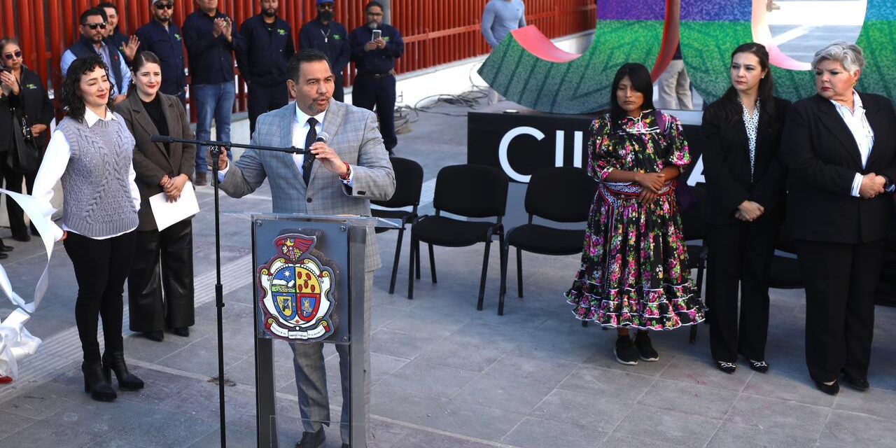Inaugura Presidente Pérez Cuéllar las letras monumentales en el Centro Histórico