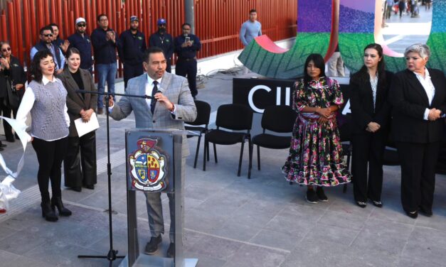 Inaugura Presidente Pérez Cuéllar las letras monumentales en el Centro Histórico