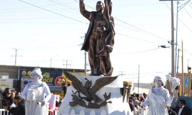 Destacan a Juárez como la puerta al México Mágico en el Gran Desfile del 364 Aniversario de la ciudad