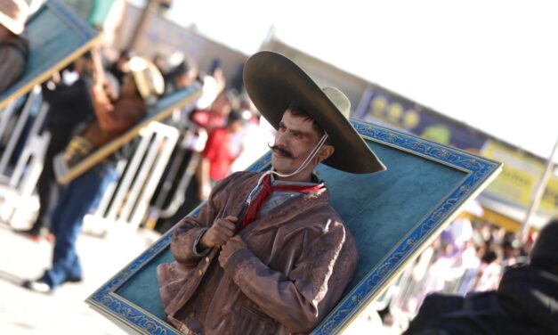 Destacan a Juárez como la puerta al México Mágico en el Gran Desfile del 364 Aniversario de la ciudad