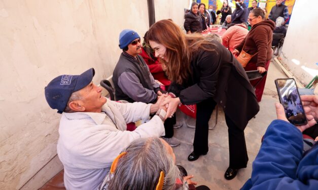 Convive presidenta de DIF Municipal con Consejos de adultos mayores en la colonia Virreyes