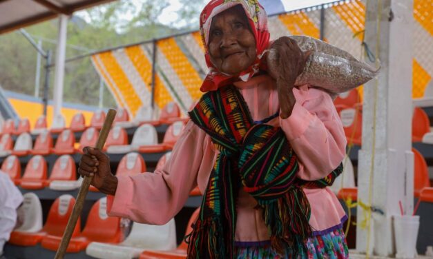 Destina Estado 40 toneladas de alimento para familias del municipio de Urique