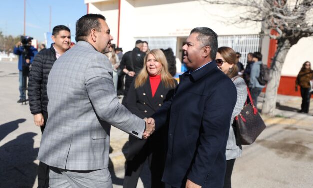 Entrega Cruz Pérez Cuéllar remodelación de edificio de ICHEA