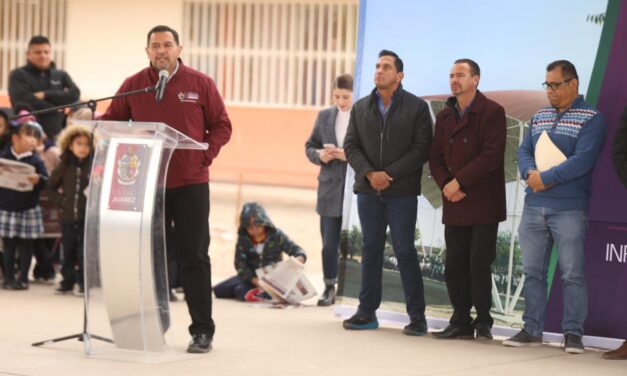 Entrega Cruz Pérez Cuéllar tres domos esta mañana