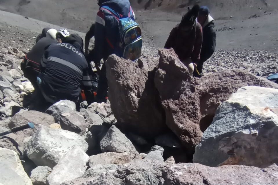 Encuentran cuerpo del último de los montañistas desaparecidos en pico de Orizaba