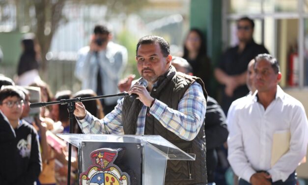 Entrega Presidente Cruz Pérez Cuellar rehabilitación de la Escuela Secundaria Técnica 60