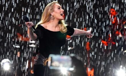 Adele cancela fechas en Las Vegas por orden médica
