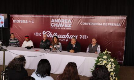 Presenta Andrea Chávez a mas miembros de su equipo