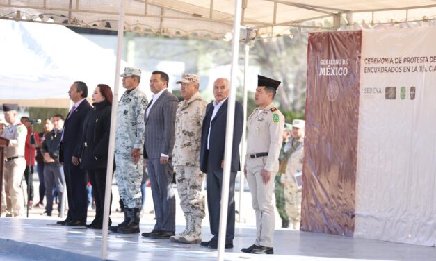 Rinden protesta de bandera soldados del Servicio Militar Nacional