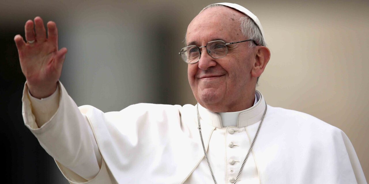 Destaca el Papa Francisco el papel de la mujer para la construcción de la paz