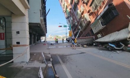 Suman 10 muertos por terremoto y más de 600 personas desaparecidas en Taiwán