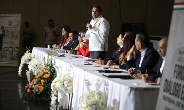 Inaugura alcalde el foro “Diálogo Estatal Reformas Constitucionales- Sistema de Vivienda”