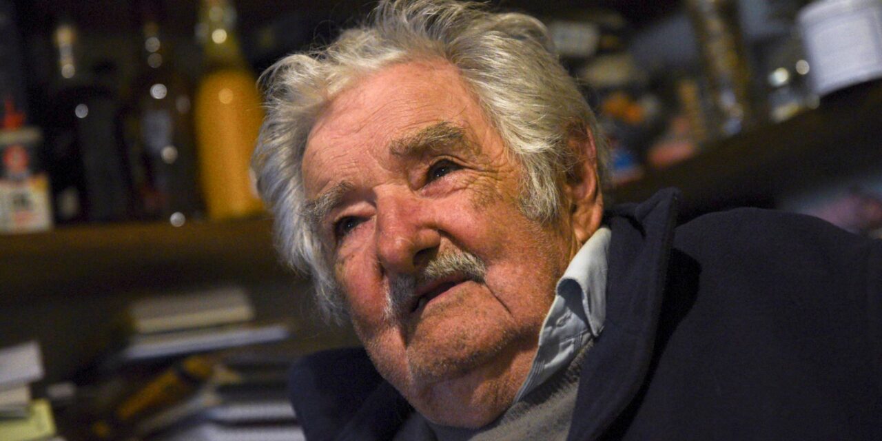 José Mujica tiene un tumor en el esófago