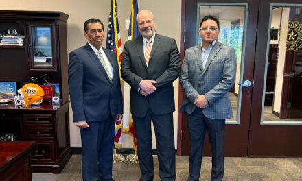 Se reúne el Presidente Municipal con el alcalde de El Paso