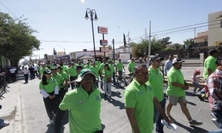 Desfile del Día del Trabajo, asiste Presidente Municipal