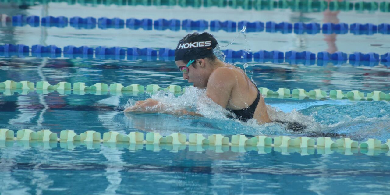 Brilla niño juarense en campeonato de natación en Mazatlán