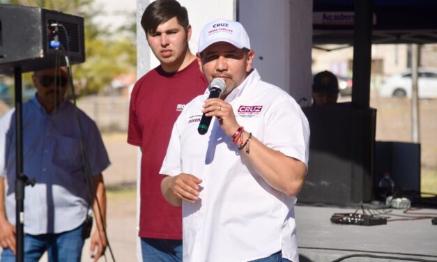 Cruz Pérez Cuéllar se reúne con jóvenes y vecinos de la colonia Los Alcaldes