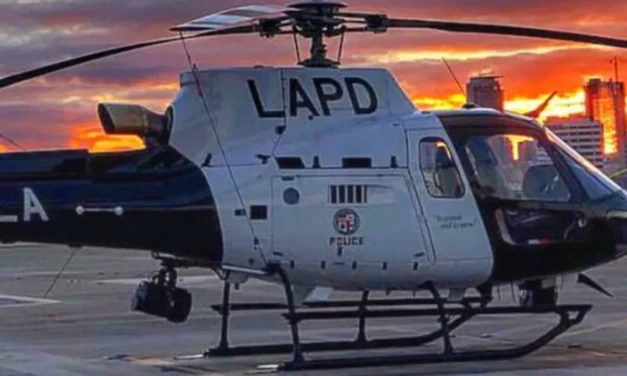 Hombre dispara contra 5 personas y un helicóptero policial en Los Ángeles, California