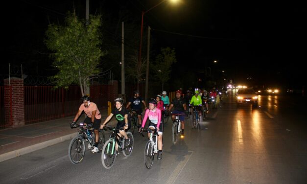 Realiza Candidata a Sindica rodada ciclista nocturna