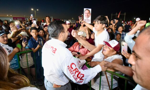 Promete una “victoria histórica” en el cierre de campaña