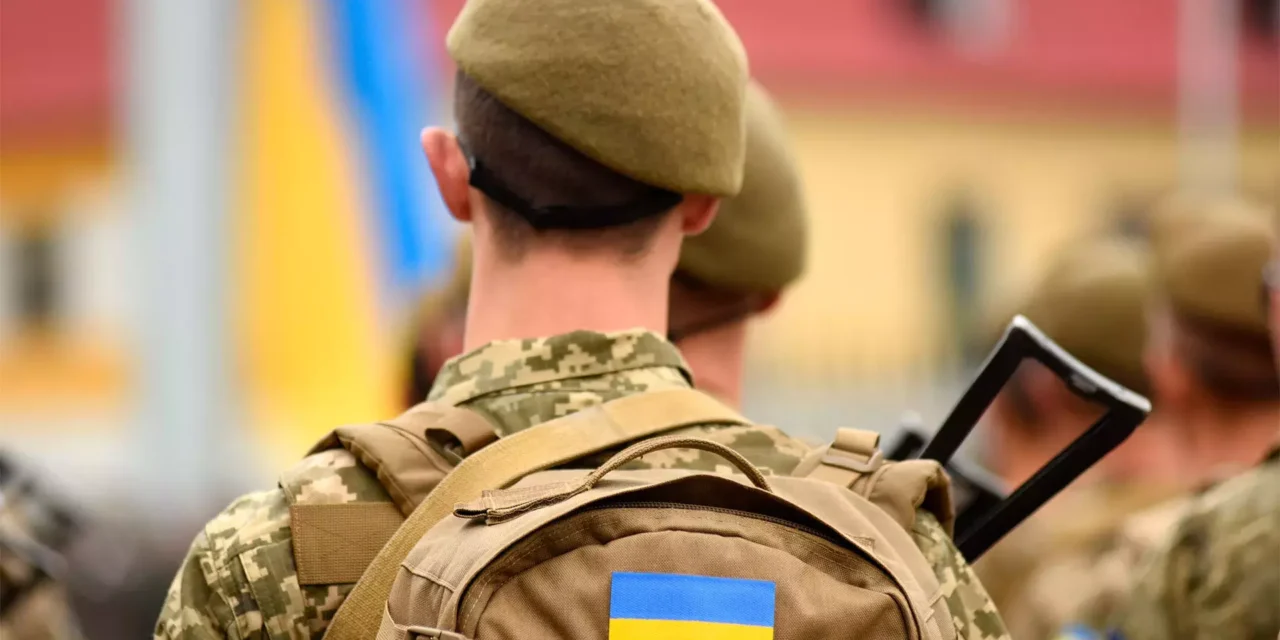 Rusia incrementa ataques mientras Ucrania espera ayuda de EE.UU.