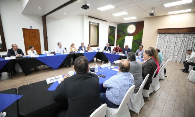 Presenta CCE diversos proyectos al Presidente Municipal