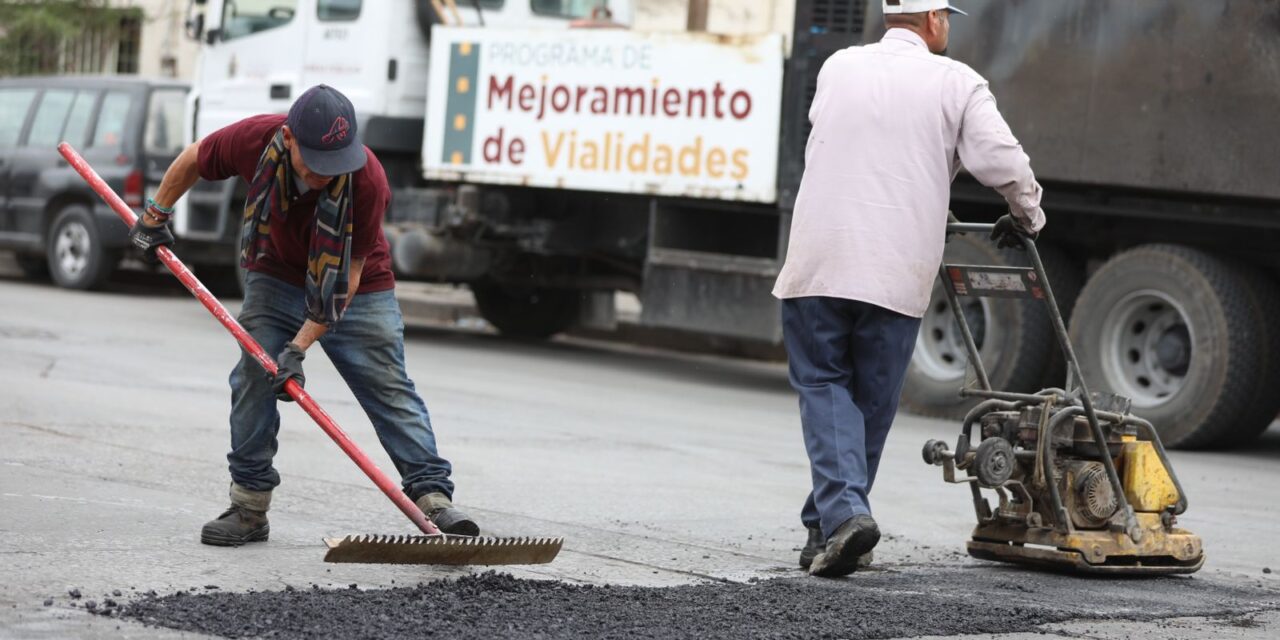 Tapó Obras Públicas más de 590 baches durante esta semana