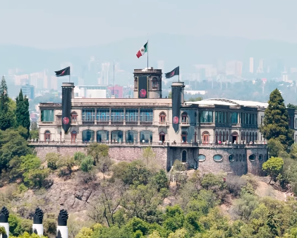 INAH advierte acciones legales por uso indebido de la imagen del Castillo de Chapultepec
