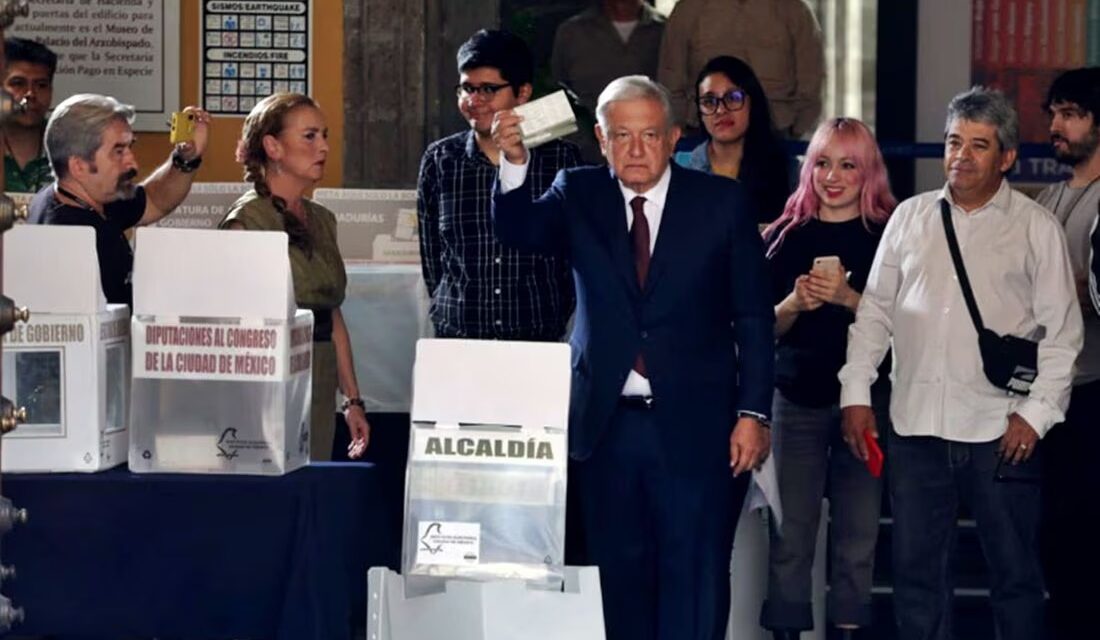 AMLO emite su último voto como presidente de México