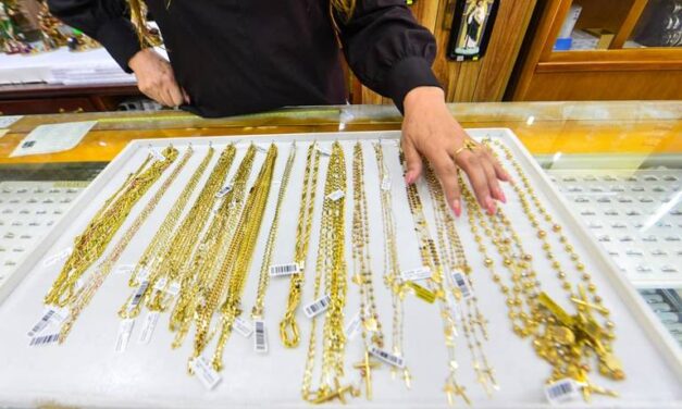 Liberan a mujer acusada de robar joyería en el centro de la ciudad, pese a denuncias en su contra