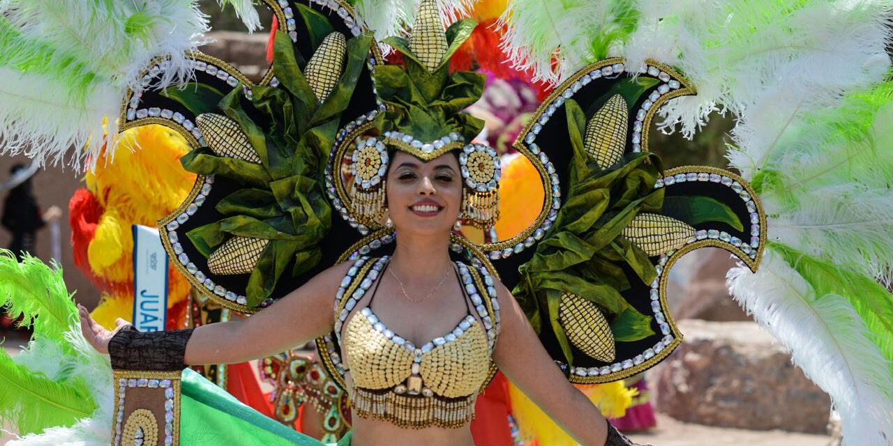 Concursantes de Miss Chihuahua resaltan nuestras raíces y tradiciones con desfile de trajes típicos