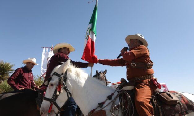 Arranca a la Gran Cabalgata Villista!