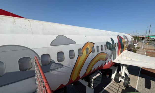 Estrena ‘Biblioavión’ nueva imagen