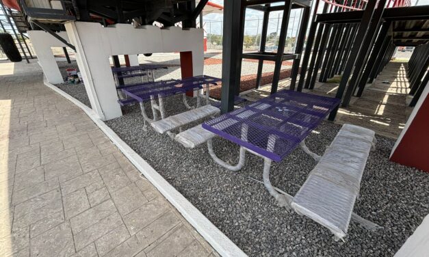 Estrena ‘Biblioavión’ nueva imagen