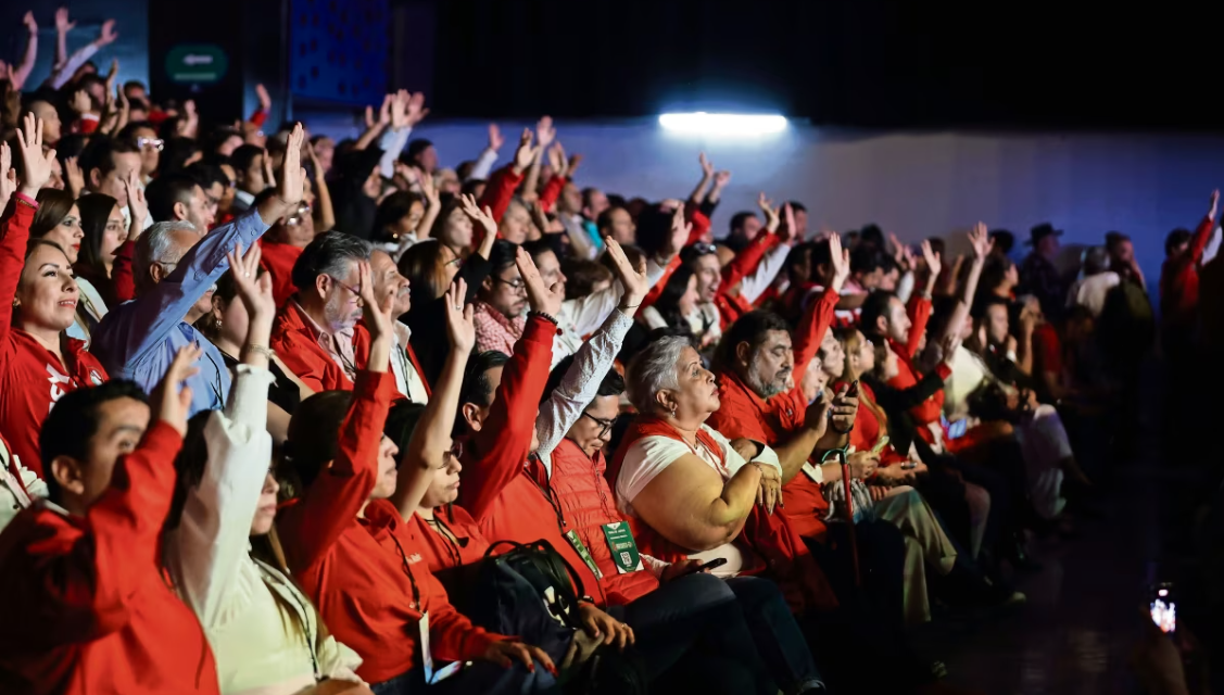 De un plumazo sepultan 95 años de historia democrática