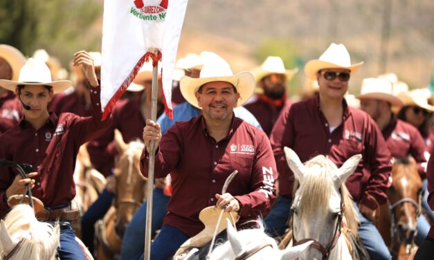 Abandera Pérez Cuéllar Cierre de Cabalgata Villista 2024