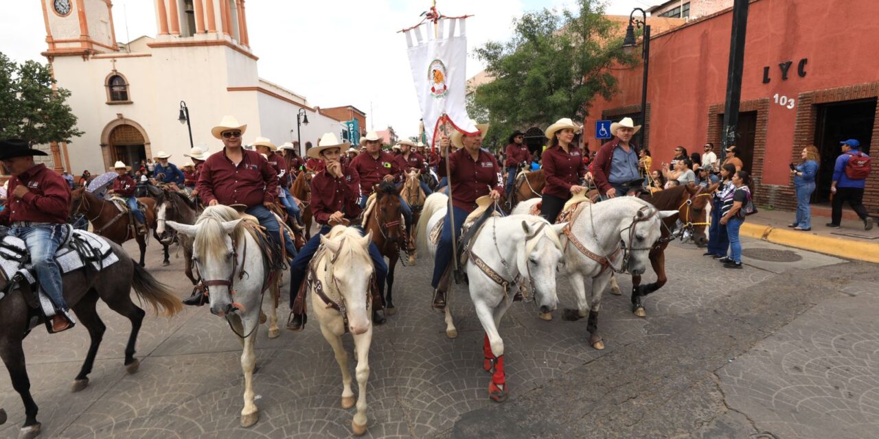 Abandera Pérez Cuéllar Cierre de Cabalgata Villista 2024