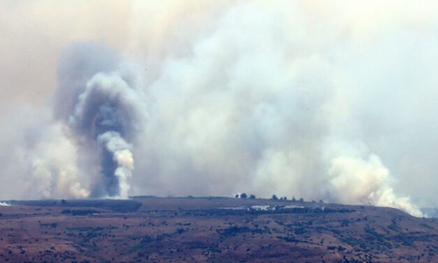 Lanza Hezbolá más de 200 cohetes contra Israel