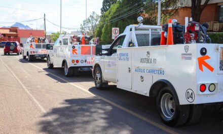 Brindan unidades de la SCOP auxilio vial a vacacionistas en carreteras