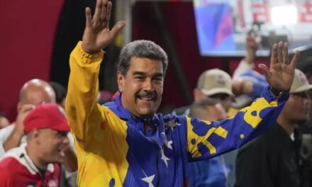 Maduro se declara ganador de la elección en Venezuela con 51.2% de los votos