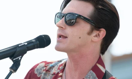 Drake Bell le revela al Escorpión Dorado que desea hacer colaboración con Peso Pluma