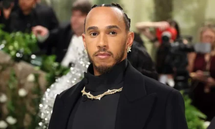 Lewis Hamilton debuta como diseñador y embajador de Dior