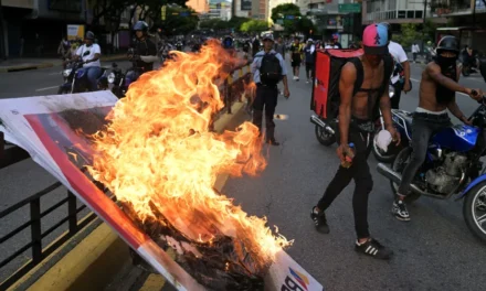 Protestas contra reelección de Maduro dejan 4 muertos y decenas de detenidos