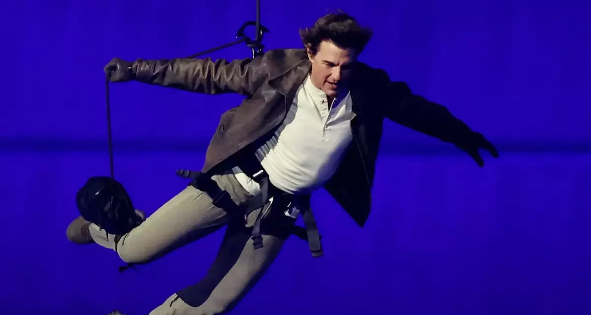 La espectacular aparición de Tom Cruise en la clausura de París 2024