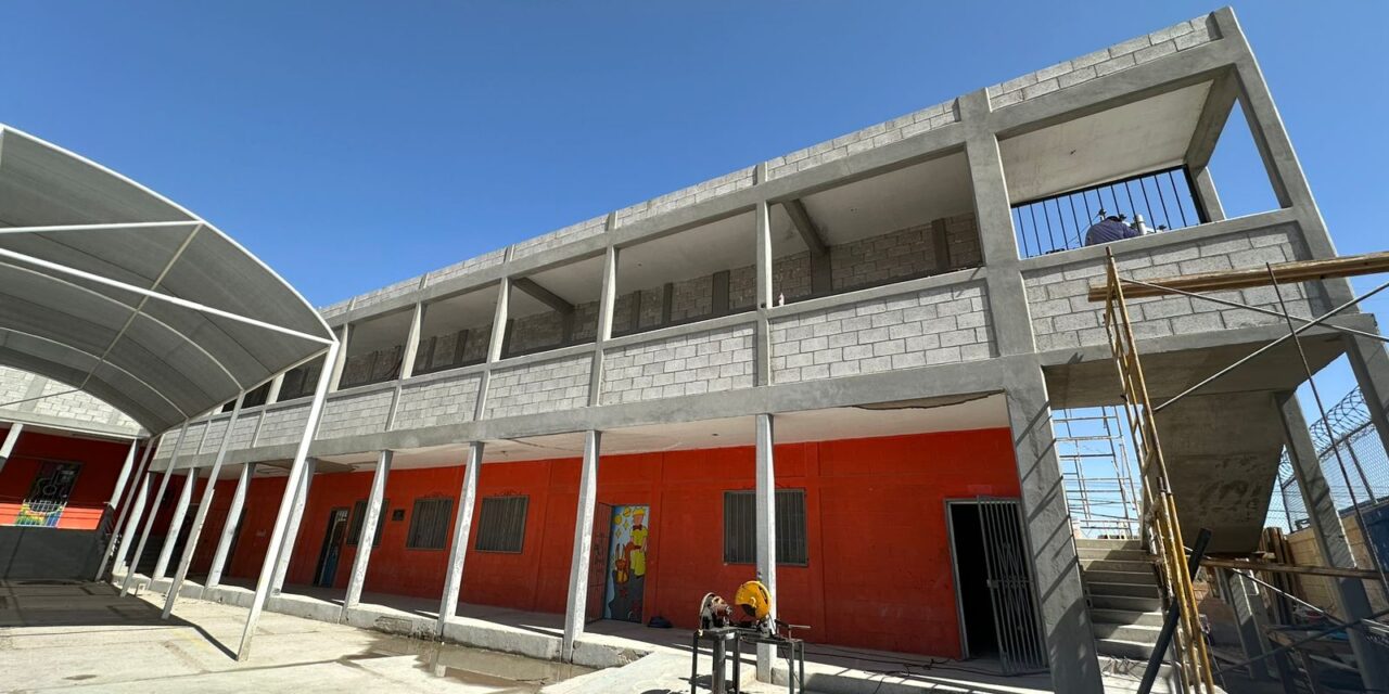 Al 80% avance de construcción de aulas en el Centro Juvenil Díaz Ordaz