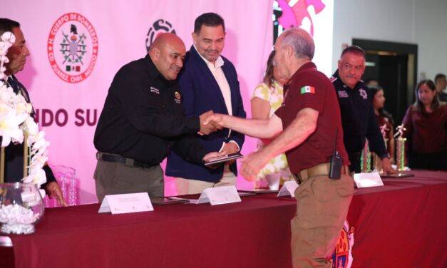 Reconoce alcalde labor del Heroico Cuerpo de Bomberos