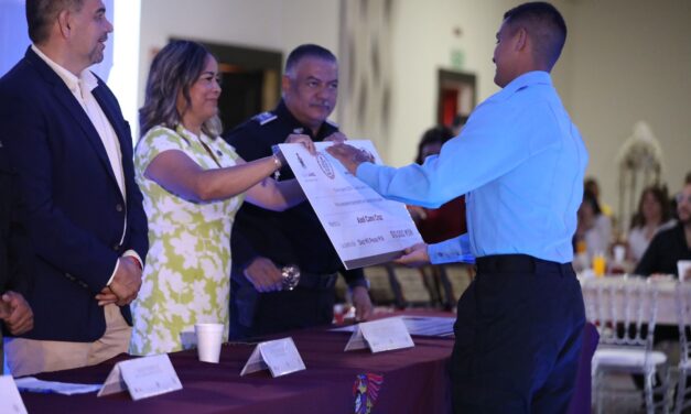 Reconoce alcalde labor del Heroico Cuerpo de Bomberos